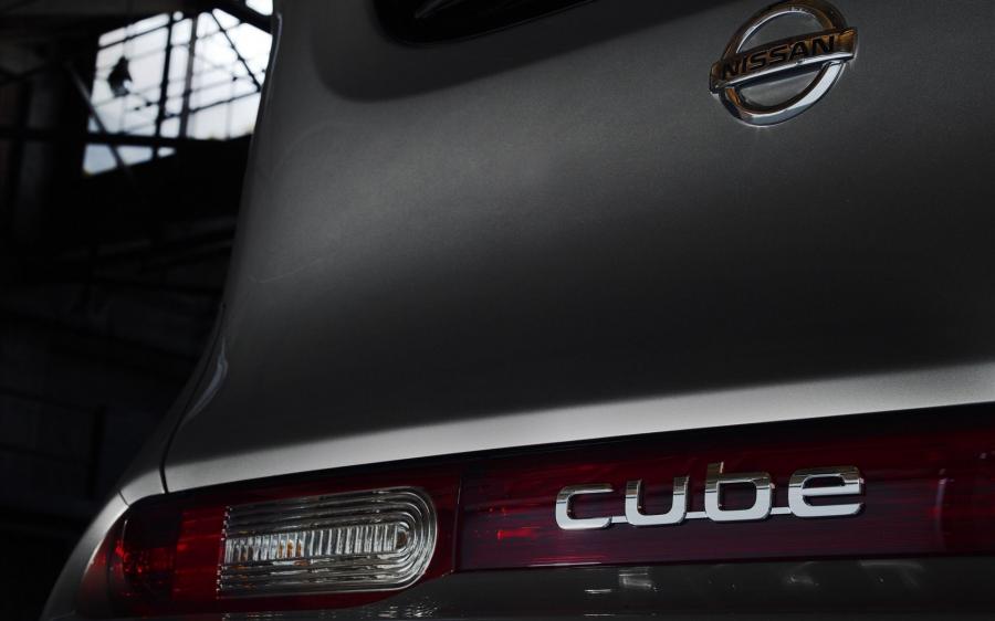  Nissan Cube 2009 года  (фото 97 из 137)